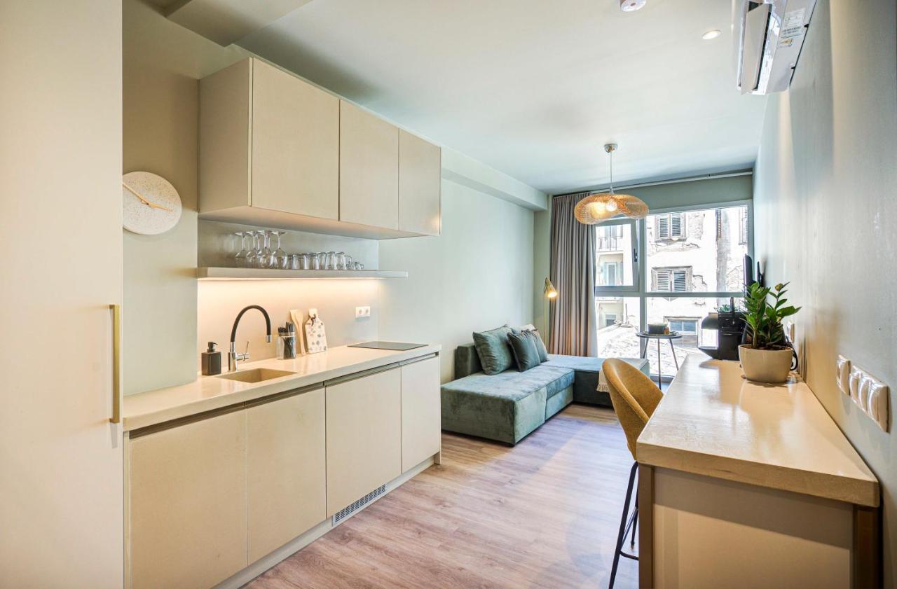 Yalarent Stunning Apartments At The Heart Of Афины Экстерьер фото