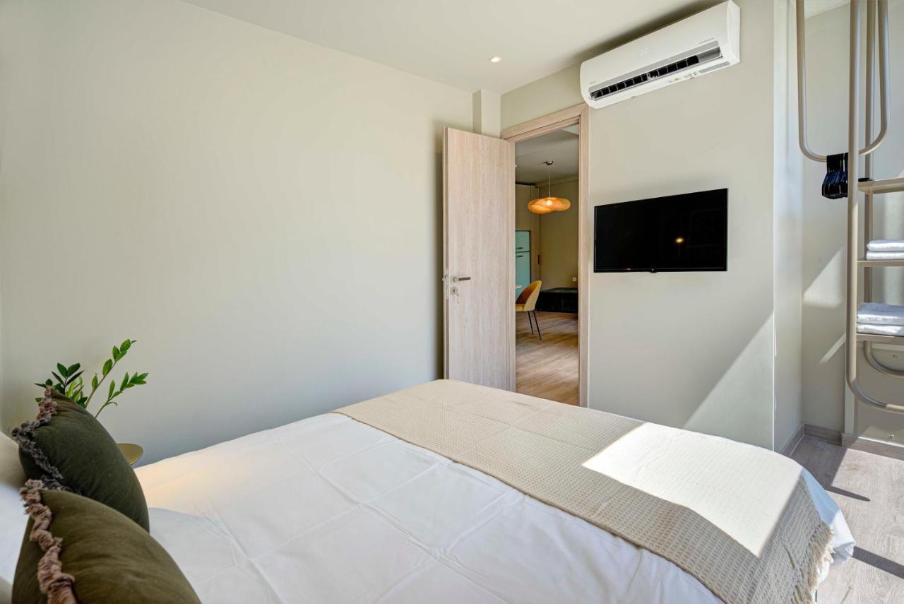 Yalarent Stunning Apartments At The Heart Of Афины Экстерьер фото